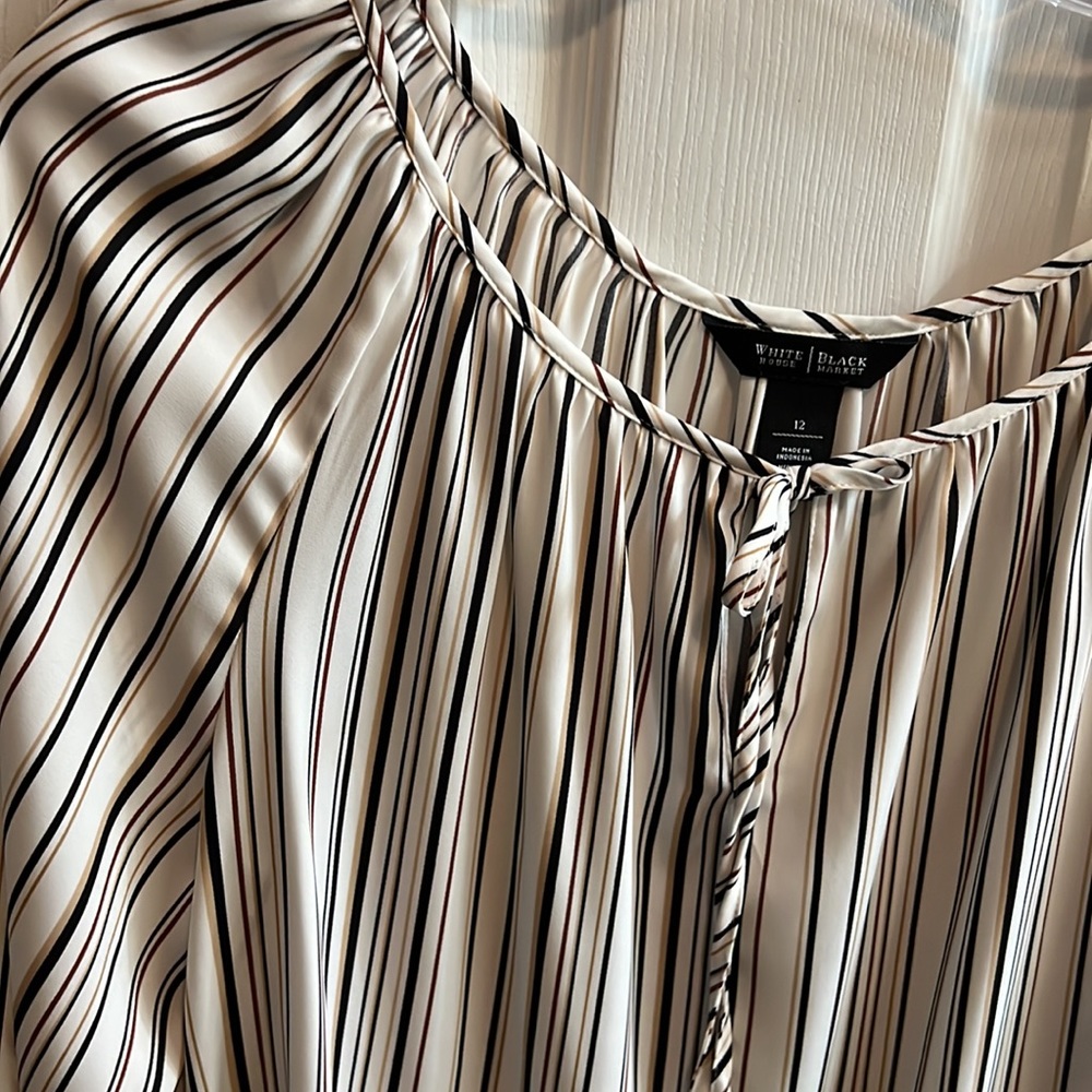 Top - Picture 2 of 4